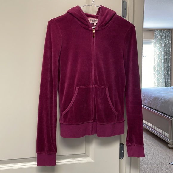 Juicy Couture Vintage Velour Hoodie with Scottie Dog 😍 - Picture 2 of 6